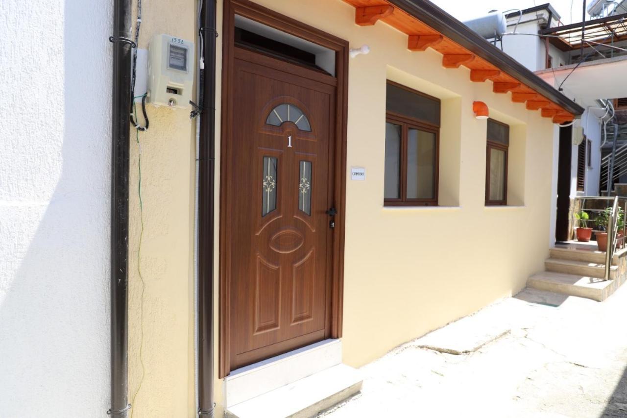 Comfort Apartment Berat Exterior foto